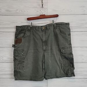Wrangler Riggs Workwear Men's Green Cargo Shorts Size 48